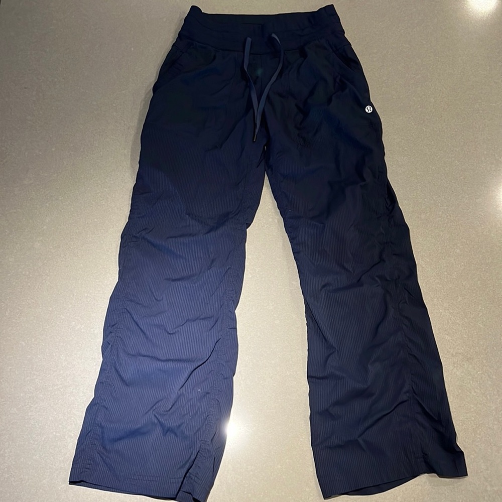 Like new - size 4 LULULEMON drawstring pants - navy